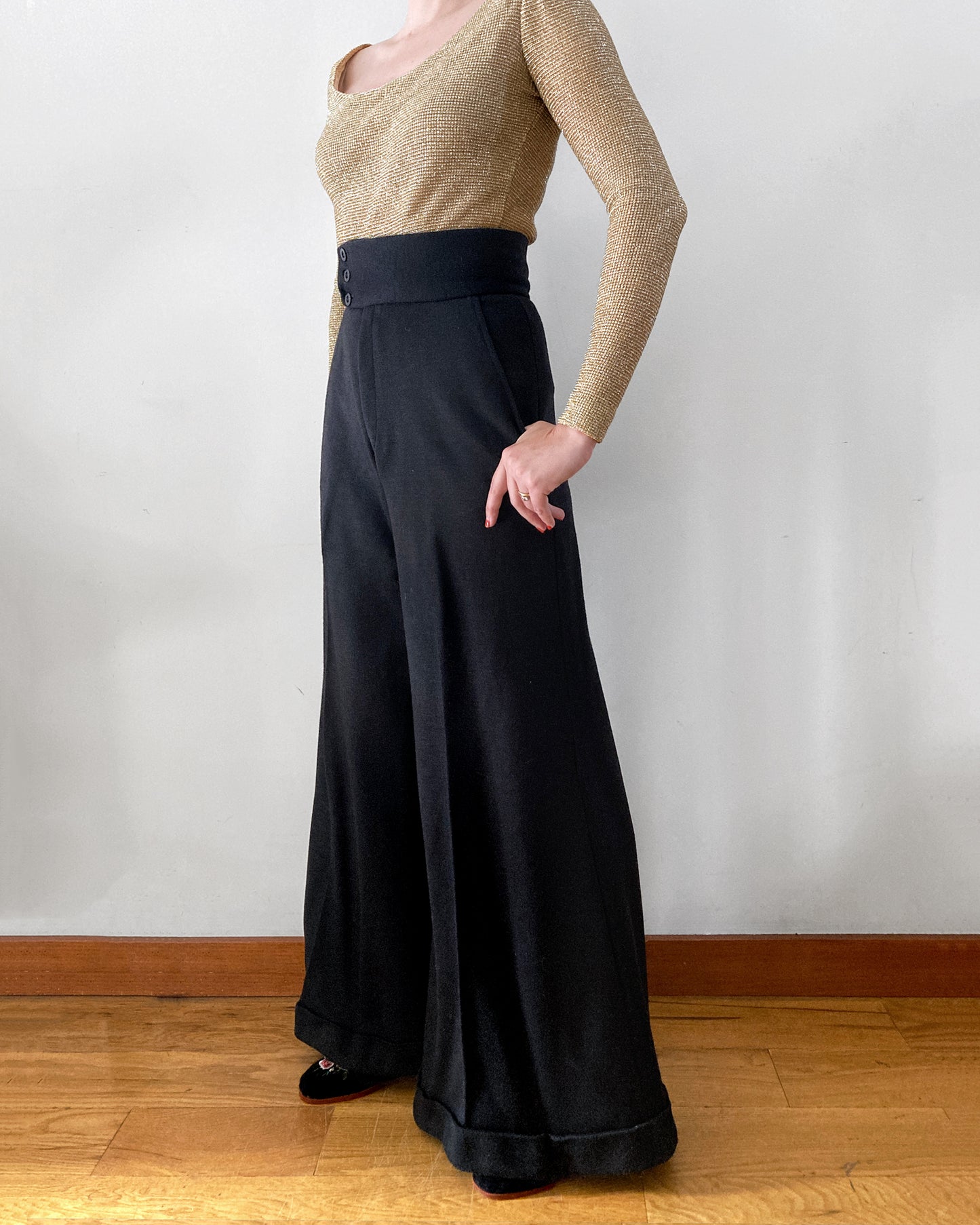 1970s Elephant Bells–Size 6