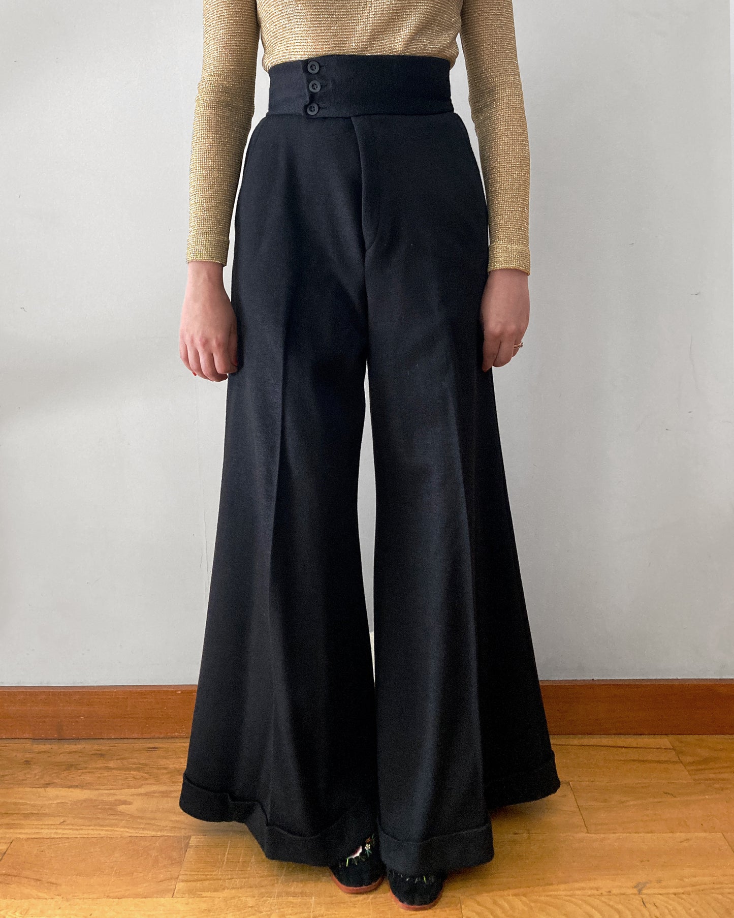 1970s Elephant Bells–Size 6