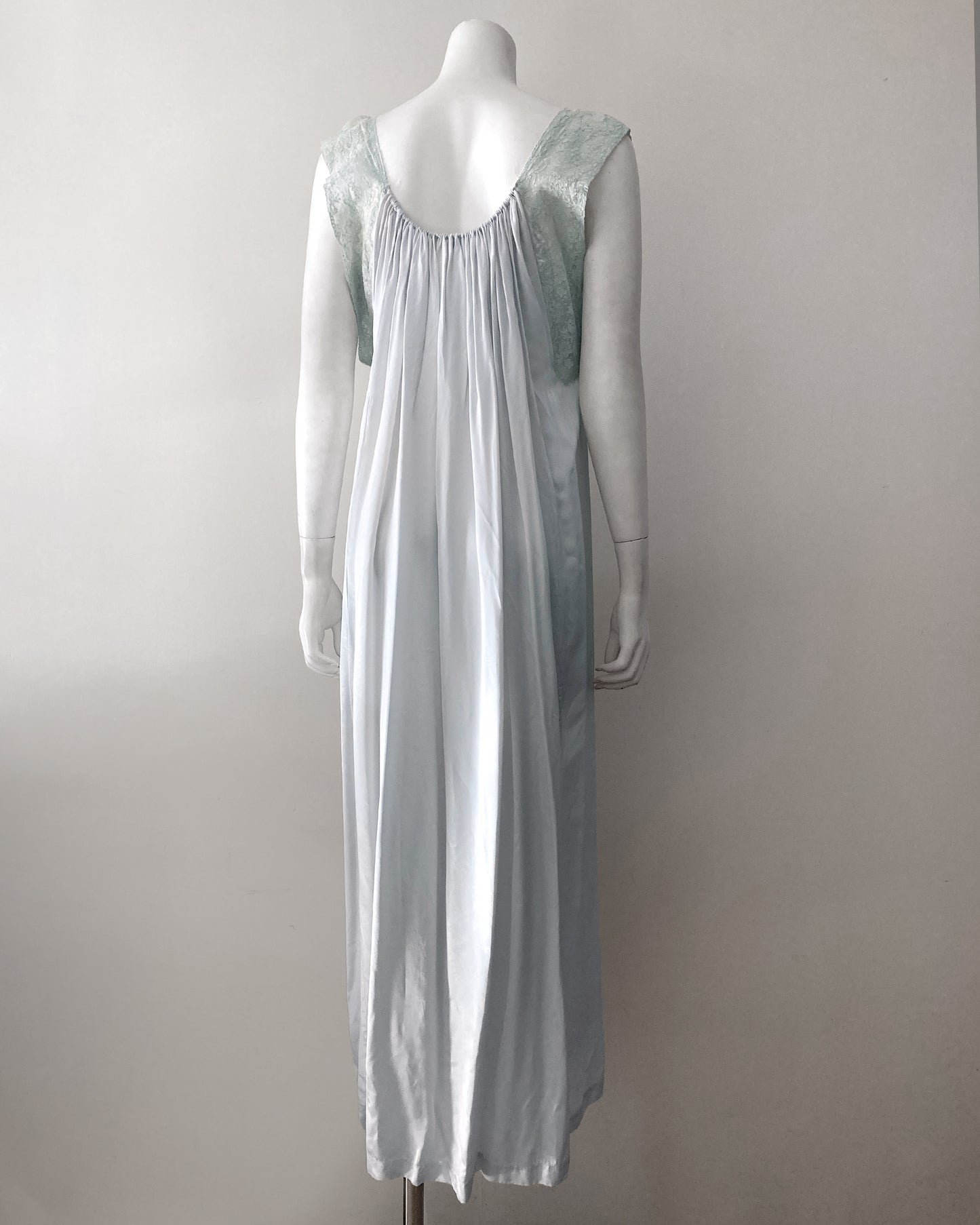 1940s Satin & Lace Nightgown–L