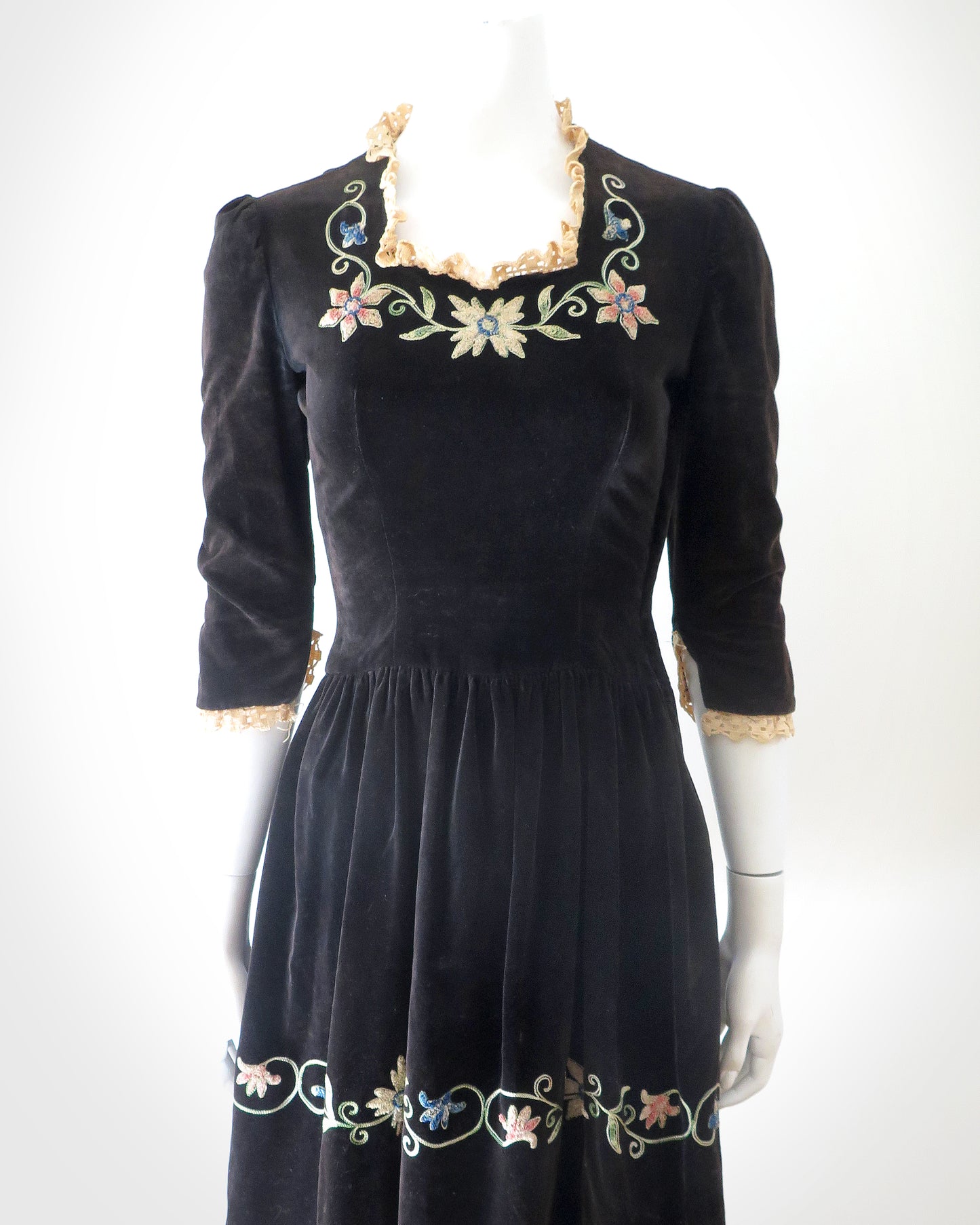 1940s Lanz of Salzburg Velveteen Dress - XS