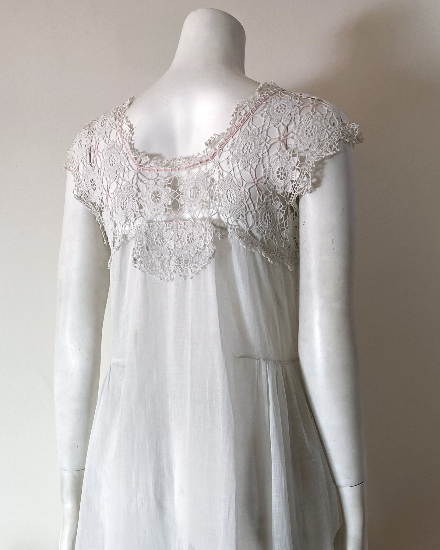 1920s Crochet Lace Nightdress–M