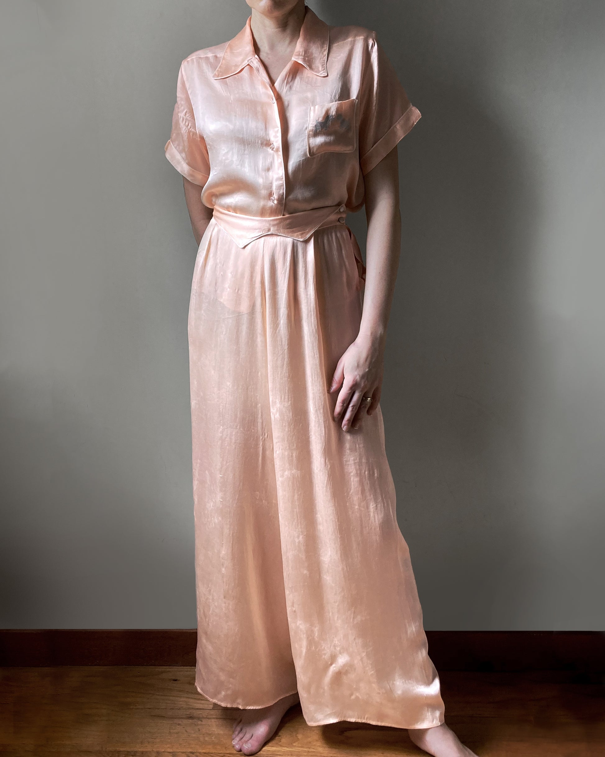 silk pajama dress Wyongtao Women's Sets Satin Robe with Nightgown 2 Piece Sleepwear Sexy Lace Cami Nightwear Kimono Robes,Black S and a body skimming tea length silhouette 1930s Silk Pajama SetS